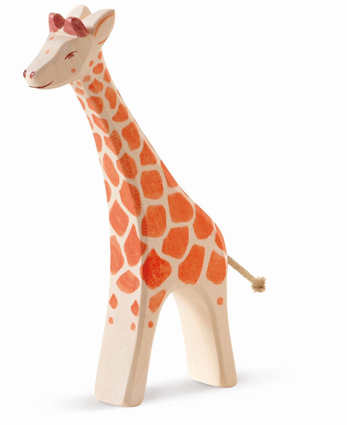 Giraffe groß laufend